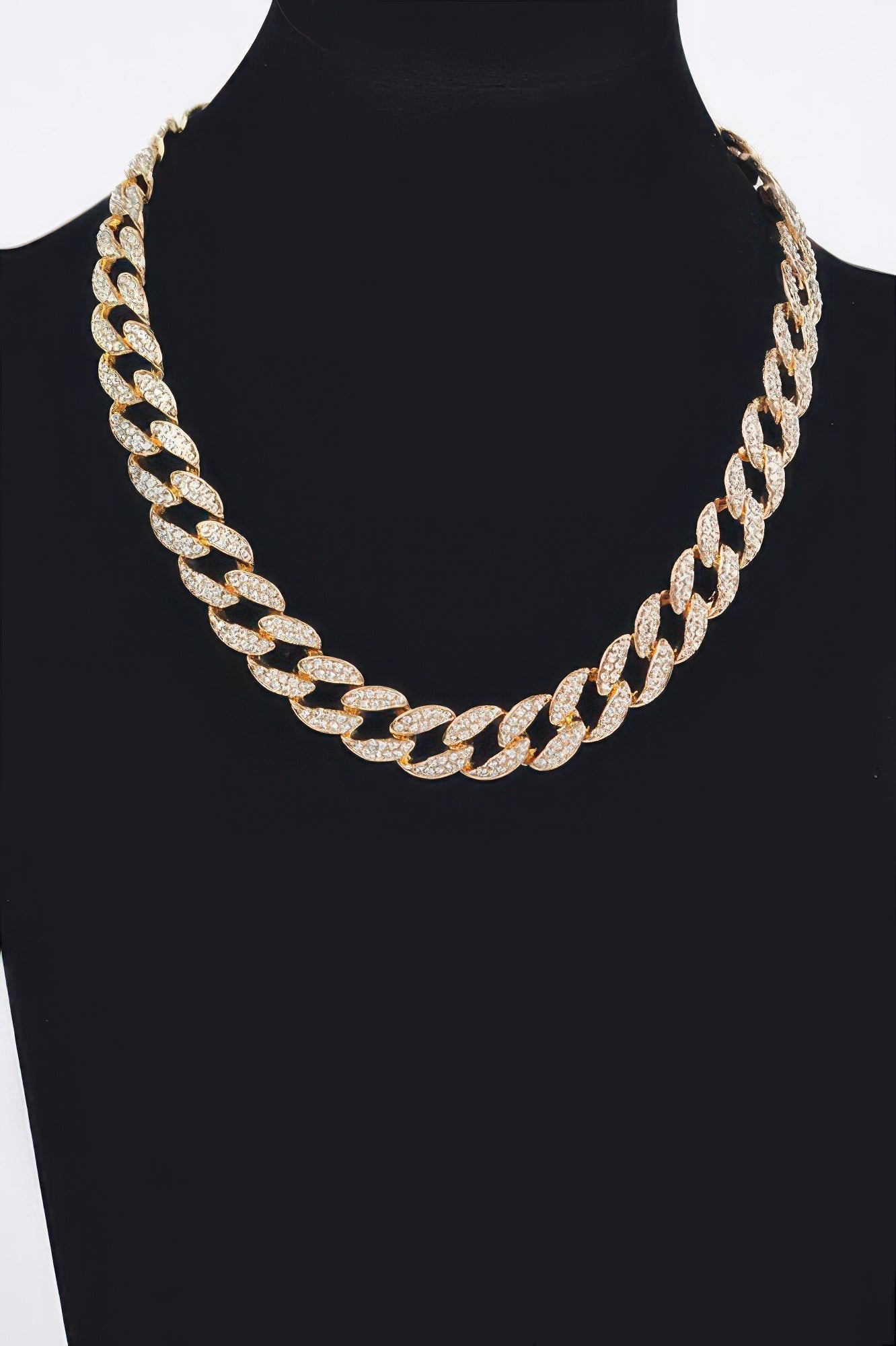 Collier chaîne marteau