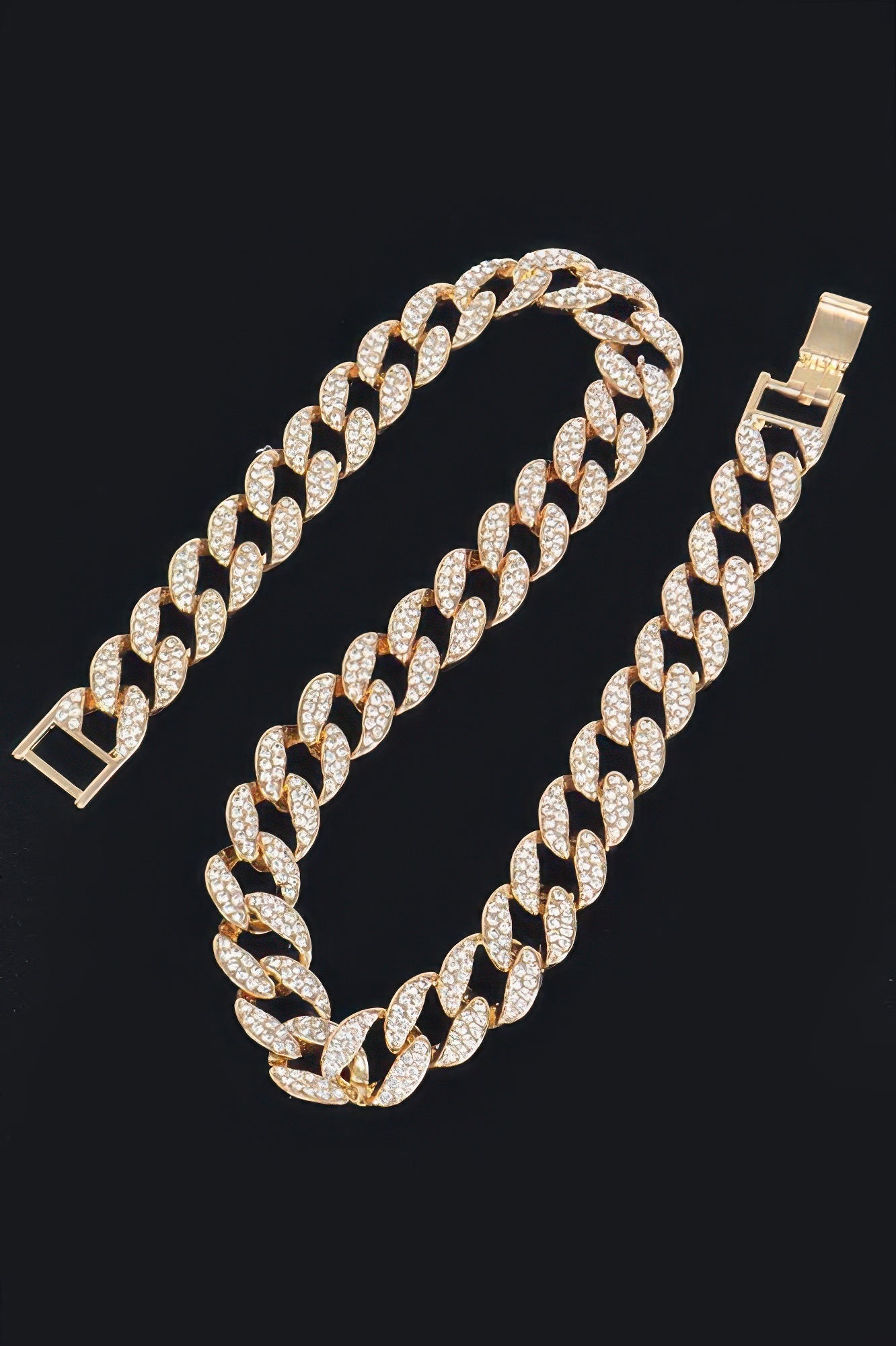 Collier chaîne marteau