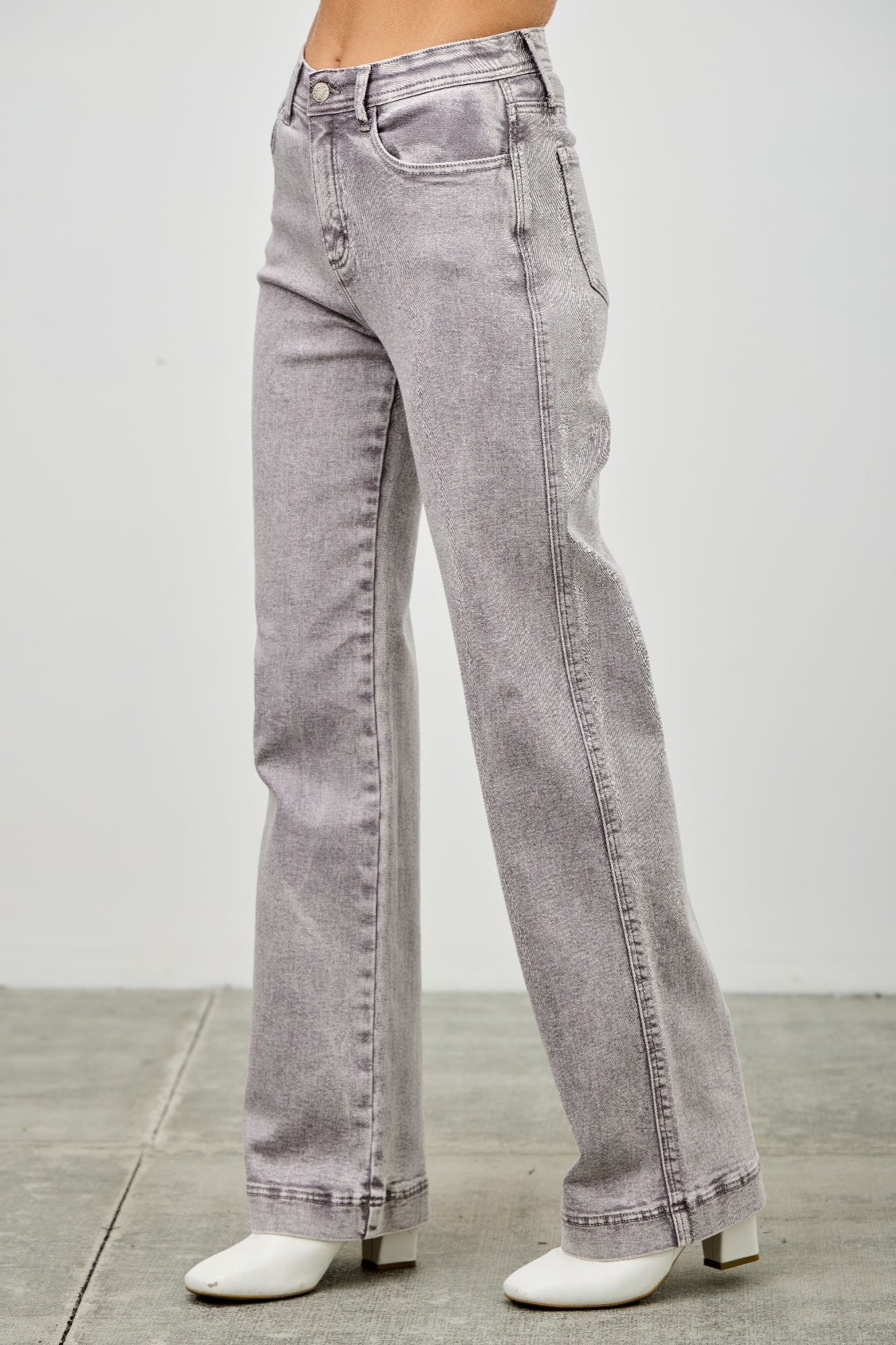 Taille haute coupe droite ample et étroite