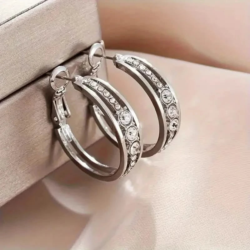 Boucles d'oreilles créoles incrustées de strass brillants pour femmes