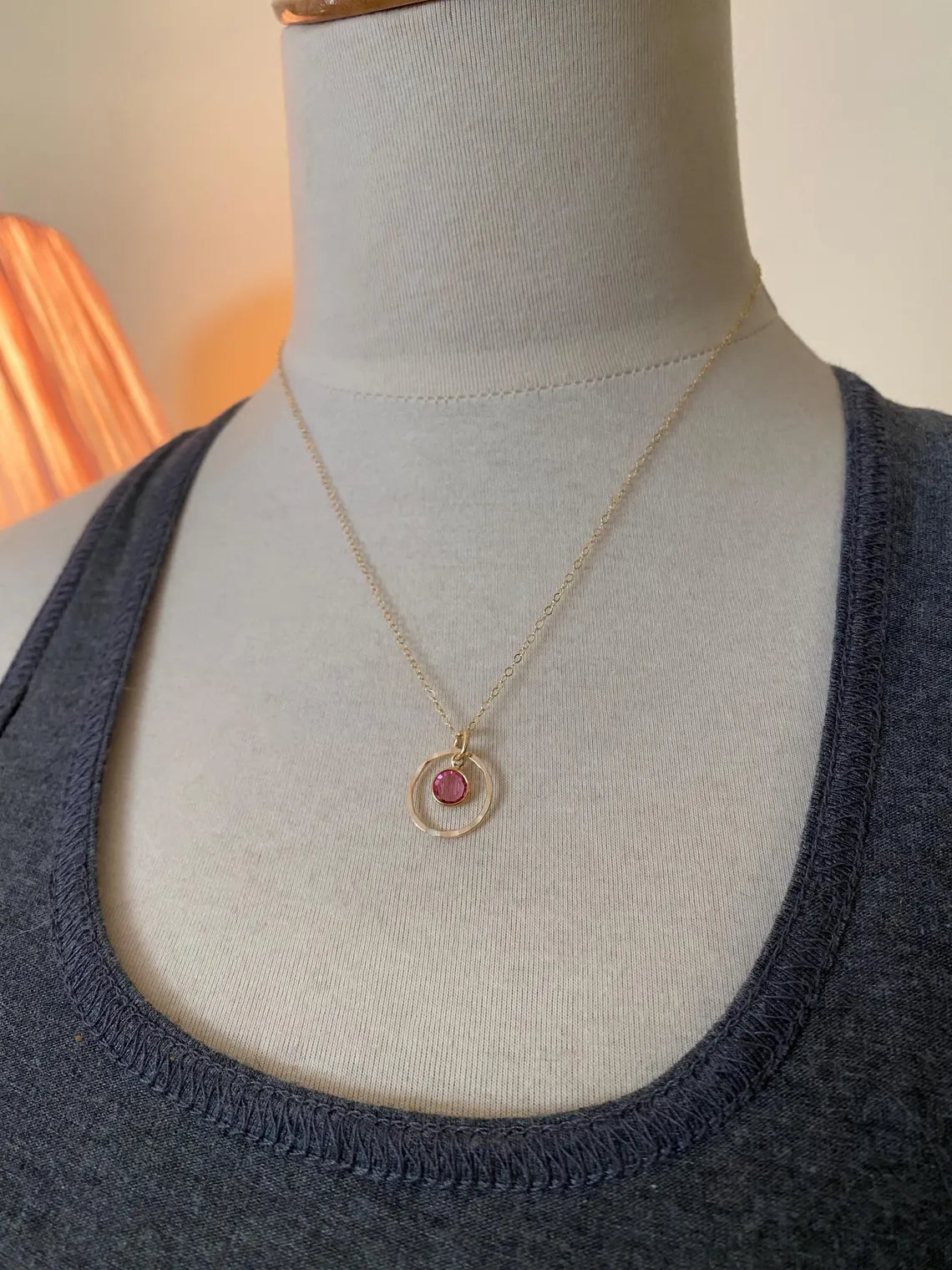 Collier Pierre de Naissance Orbit – Pendentif Cercle en Argent Sterling