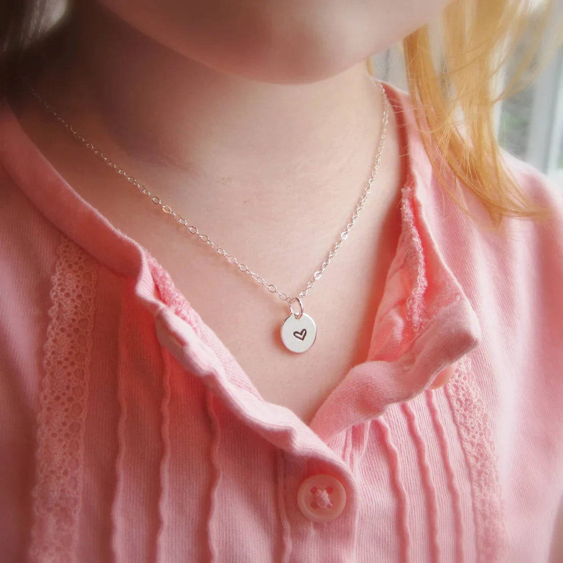Collier Cœur estampillé main – Argent sterling, chaîne de 40 ou 45 cm