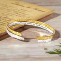 Bracelet de demoiselle d'honneur gravé sur mesure – Manchette personnalisée en argent sterling