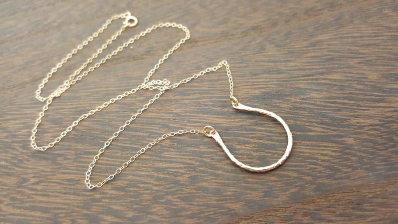 Collier fer à cheval Gold Filled – Pendentif porte-bonheur fait main, chaîne Gold Filled or jaune 14 carats