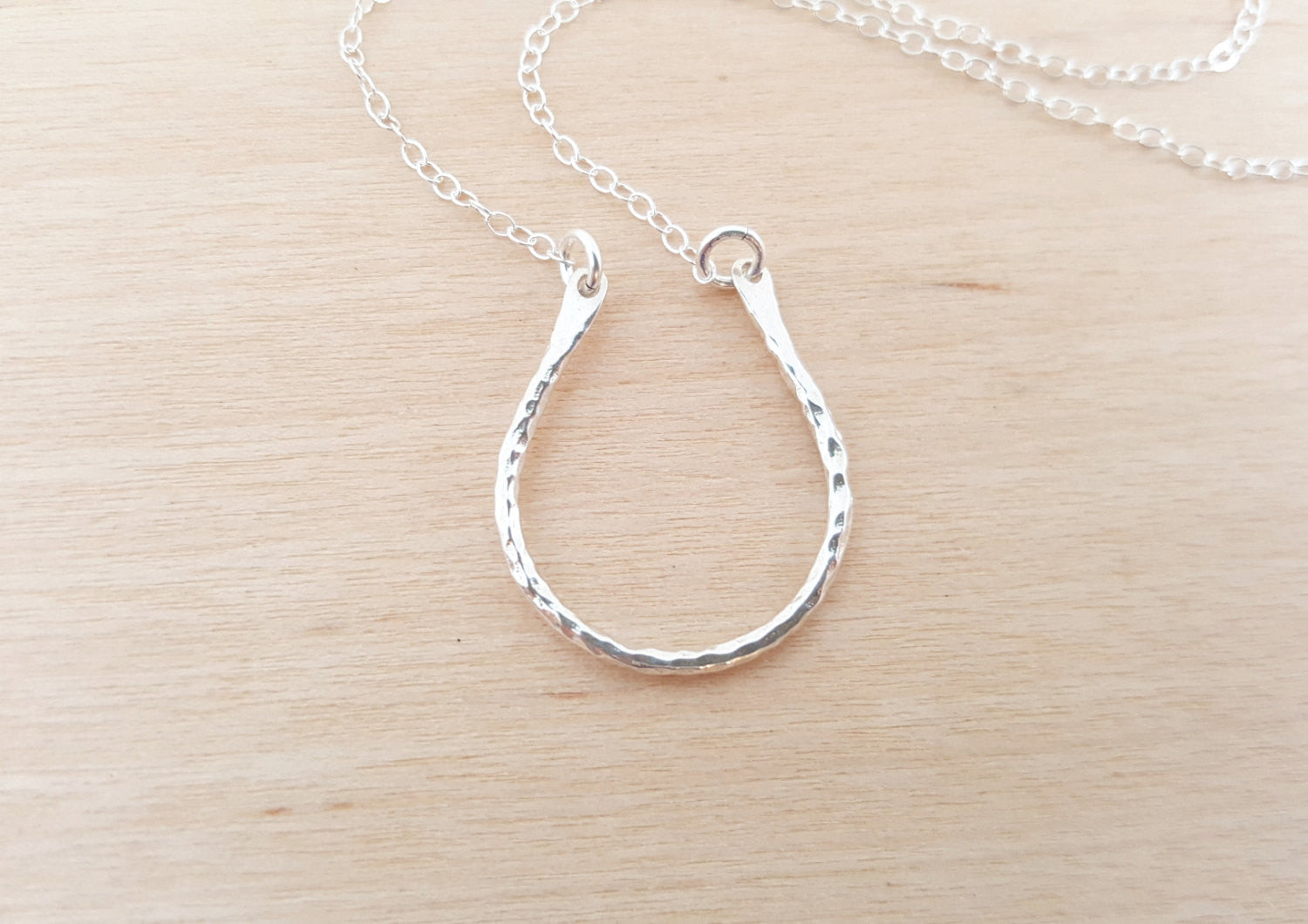 Collier Fer à Cheval – Bijou Porte-Bonheur en Argent Sterling