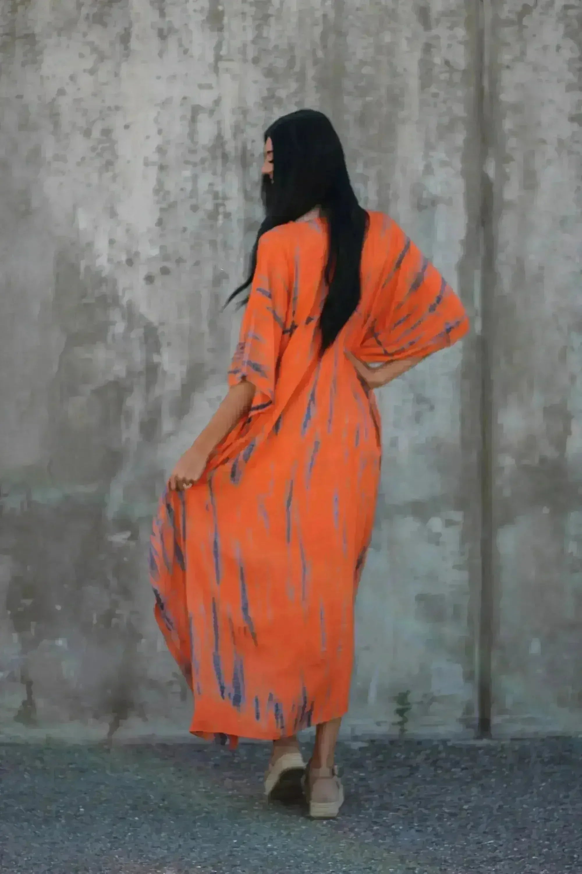 Robe Maxi Kaftan Orange Tie-Dye Teinte à la Main avec Poches – Coupe Ample,