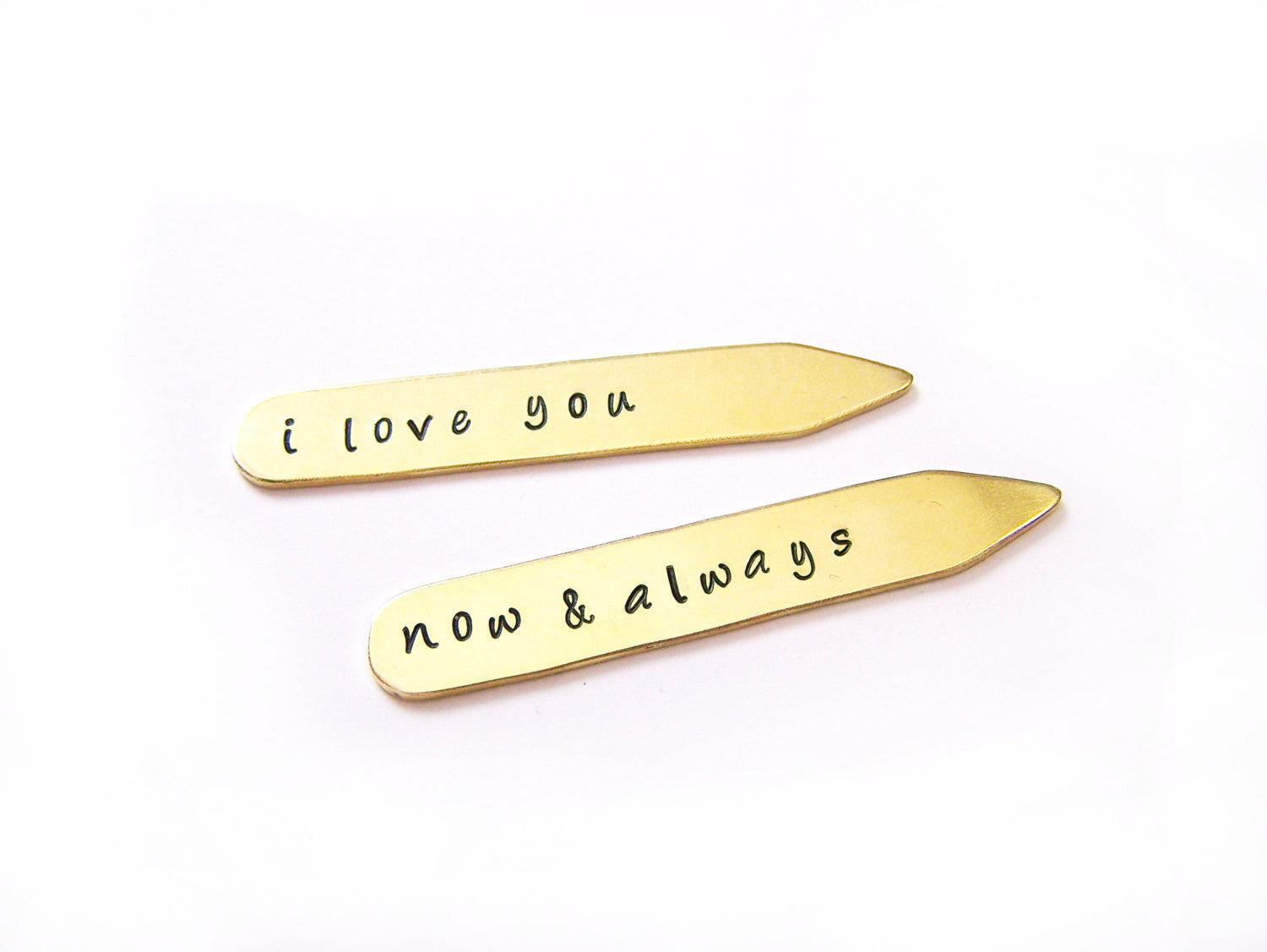 Je t'aime message personnalisé Poinçonnés à la main Restes de col monogrammés en laiton / Cadeau pour lui