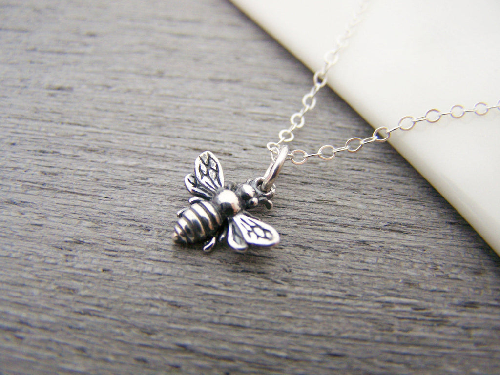 Mini collier abeille en argent sterling – Bijou abeille simple et quotidien