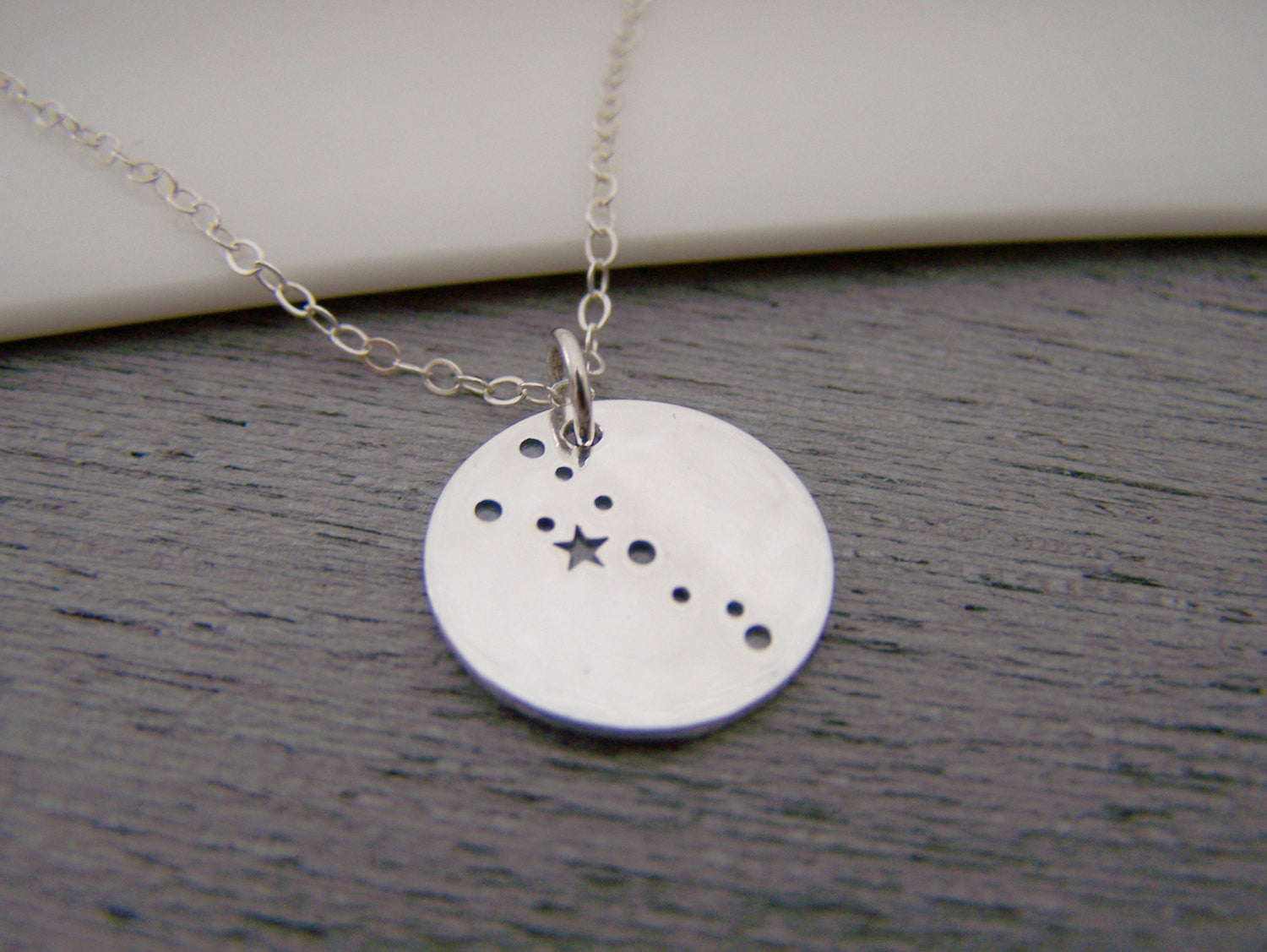 Collier signe astrologique Taureau en argent sterling