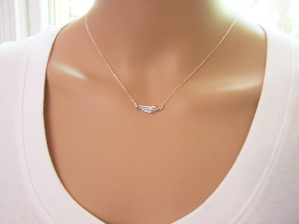 Collier délicat en argent sterling avec aile d'ange – Bijou commémoratif simple et cadeau de souvenir