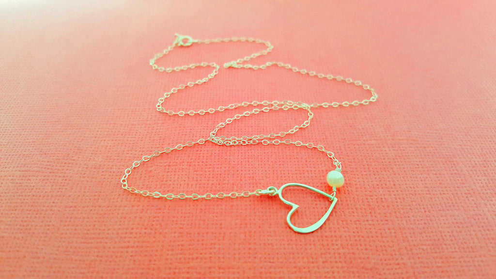 Collier Cœur Incliné avec Perle d'Eau Douce – Bijoux en Argent Sterling