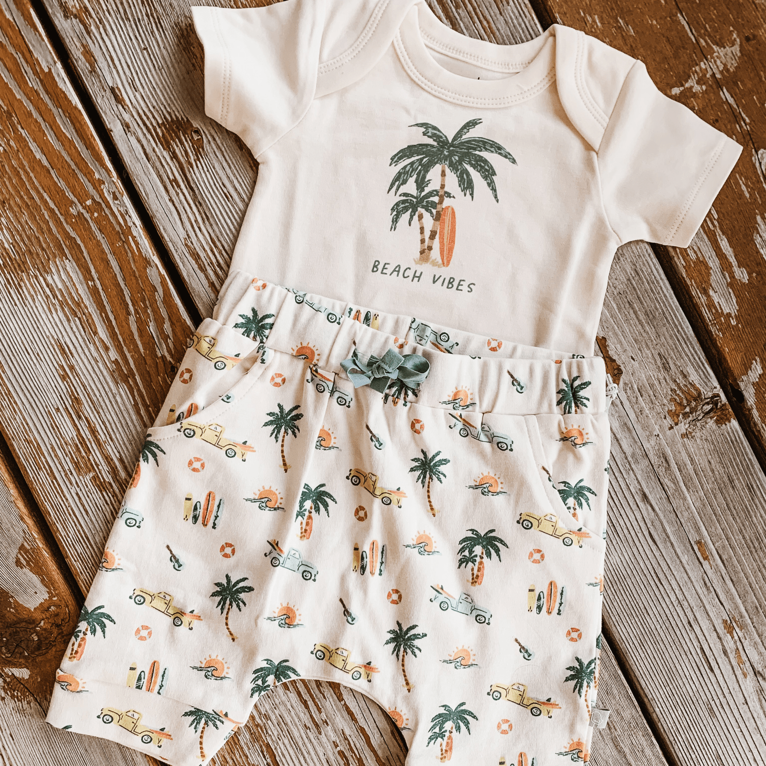 short | ambiance plage