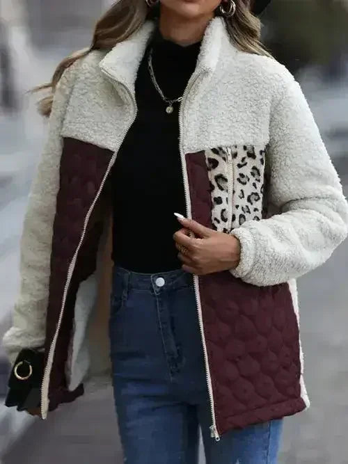 Veste matelassée à poches imprimé léopard