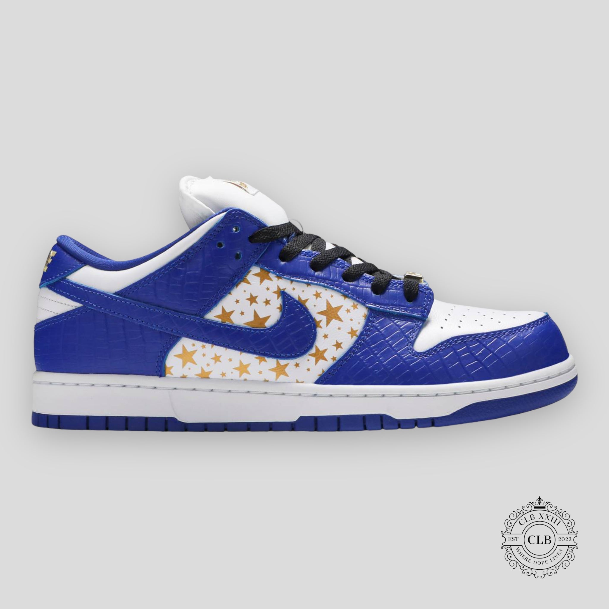 NIKE SB DUNK LOW X SUPREME « HYPER ROYAL »