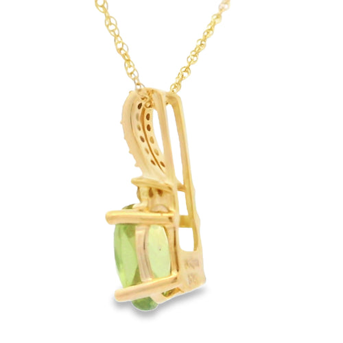 .37ct Peridot Diamond Fashion Pendants 10KT Yellow Gold