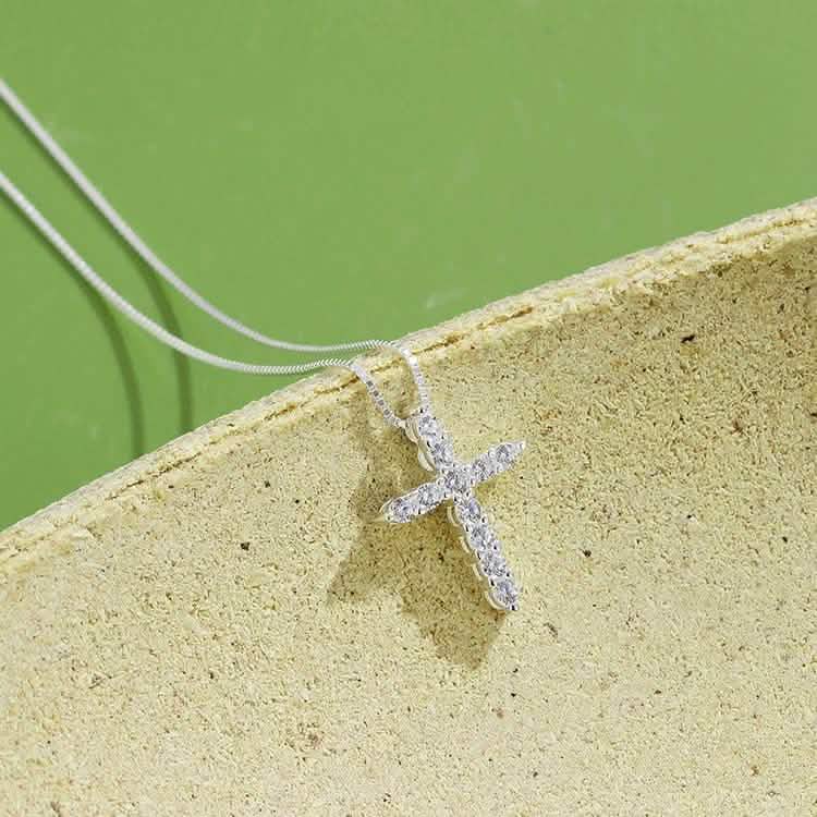 INALIS - Collier en Argent Sterling 925 avec Croix Classique et Oxyde de Zirconium