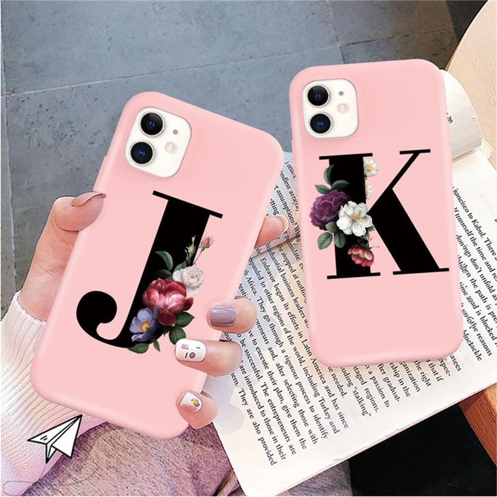 Coque de téléphone en silicone avec initiale pour iPhone 12 Pro Max, motif fleur rétro rose, coque arrière souple compatible avec les coques d'iPhone, coque arrière en silicone rose doux et mignon pour iPhone