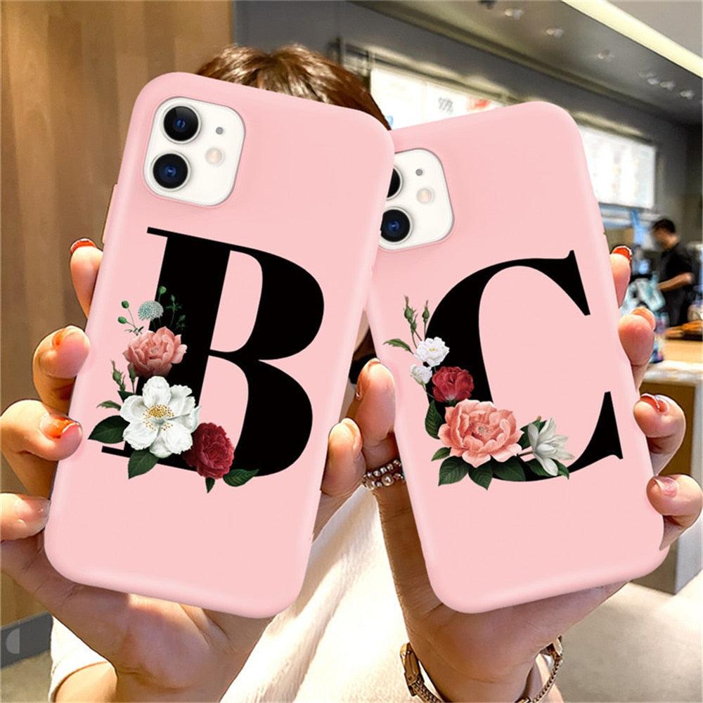 Coque de téléphone en silicone avec initiale pour iPhone 12 Pro Max, motif fleur rétro rose, coque arrière souple compatible avec les coques d'iPhone, coque arrière en silicone rose doux et mignon pour iPhone