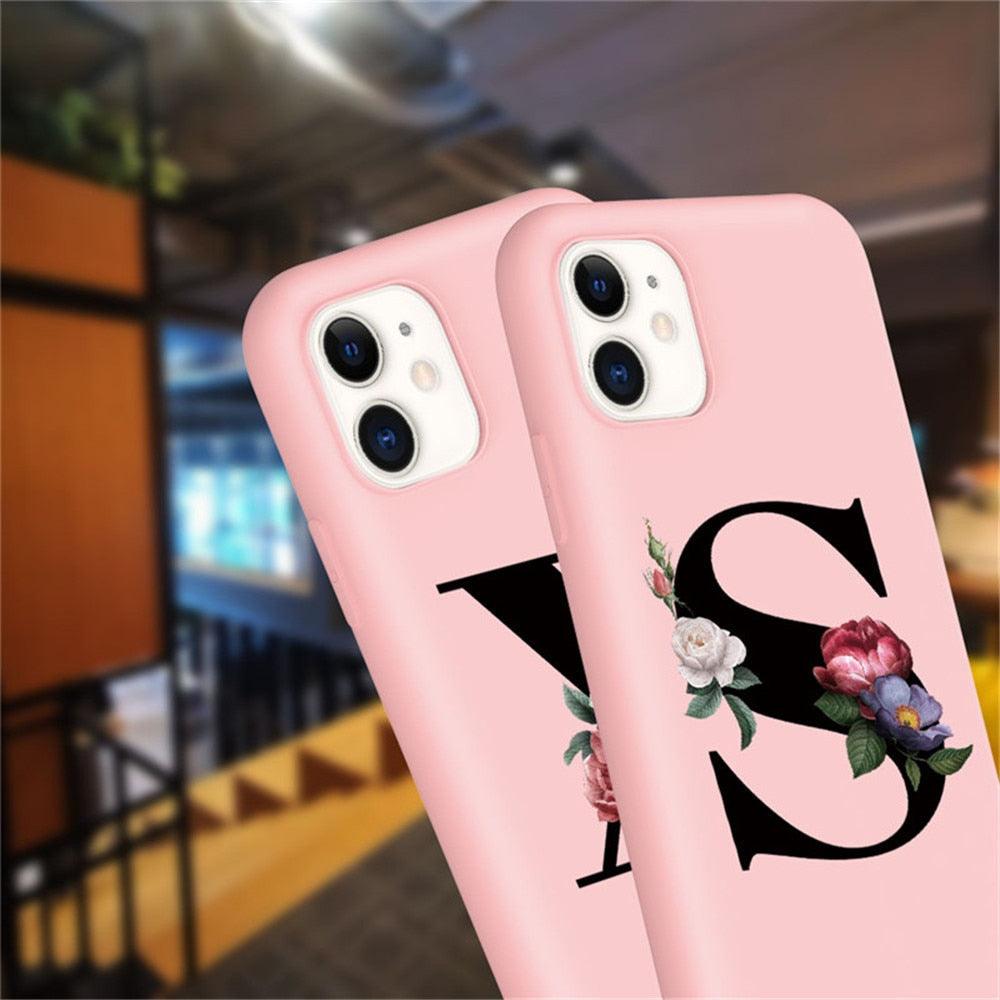 Coque de téléphone en silicone avec initiale pour iPhone 12 Pro Max, motif fleur rétro rose, coque arrière souple compatible avec les coques d'iPhone, coque arrière en silicone rose doux et mignon pour iPhone
