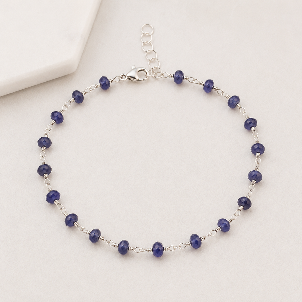 Bracelet en argent sterling et iolite enroulée de fil