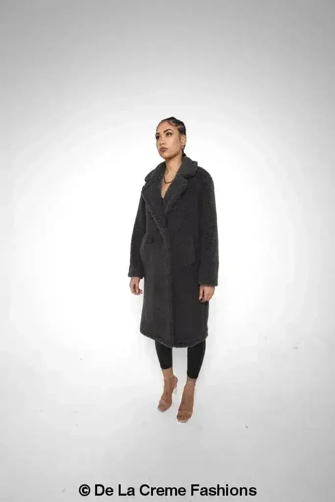 Manteau long Jackie style Teddy en imitation peau de mouton, coupe droite à double boutonnage