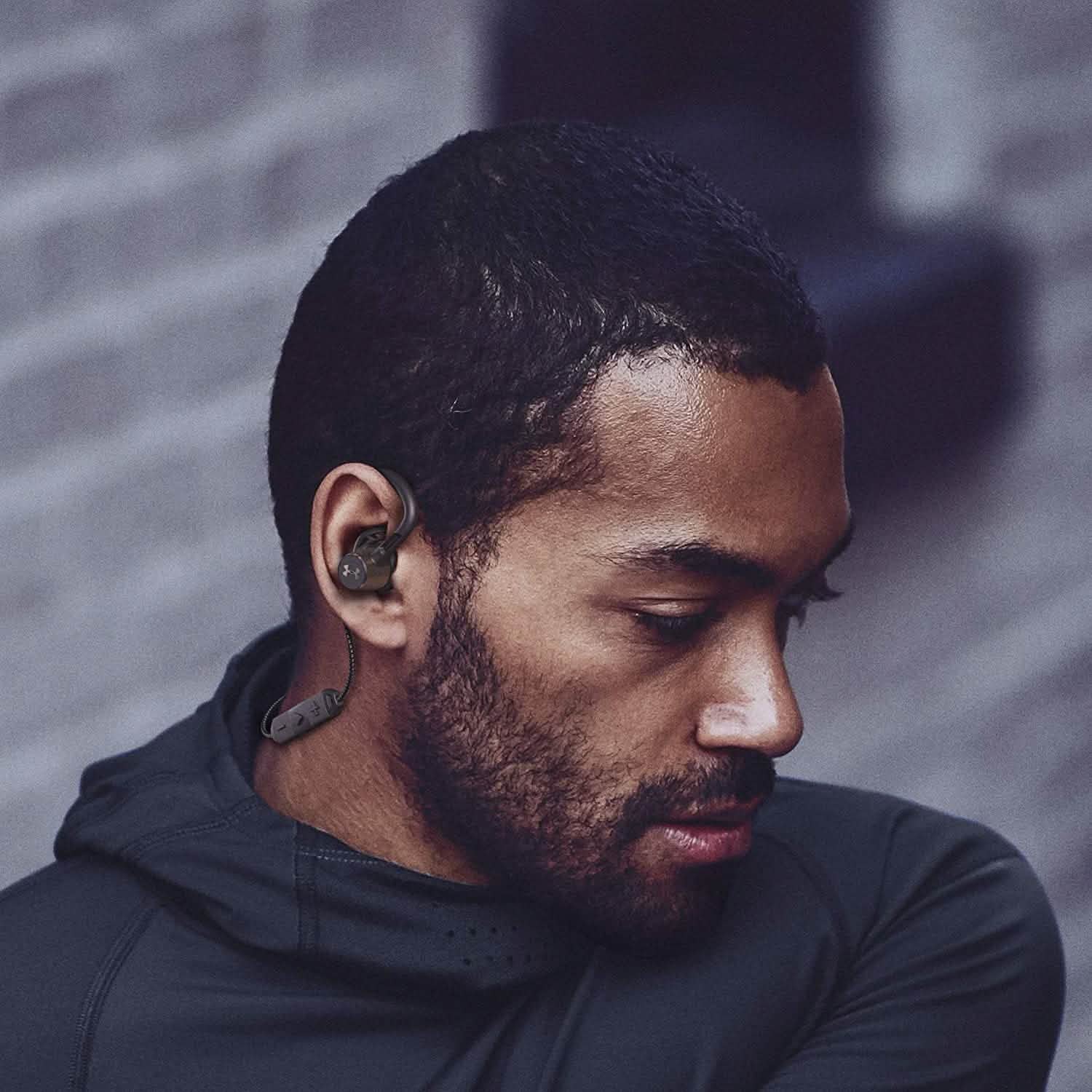 Écouteurs intra-auriculaires Bluetooth pivotants sans fil JBL Under Armour Sport