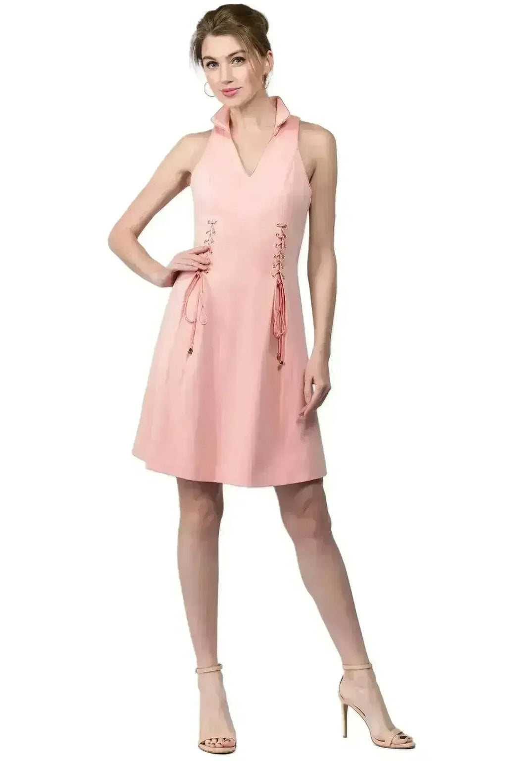 Robe Vienna - Robe cintrée et évasée avec col à pointes en ailes