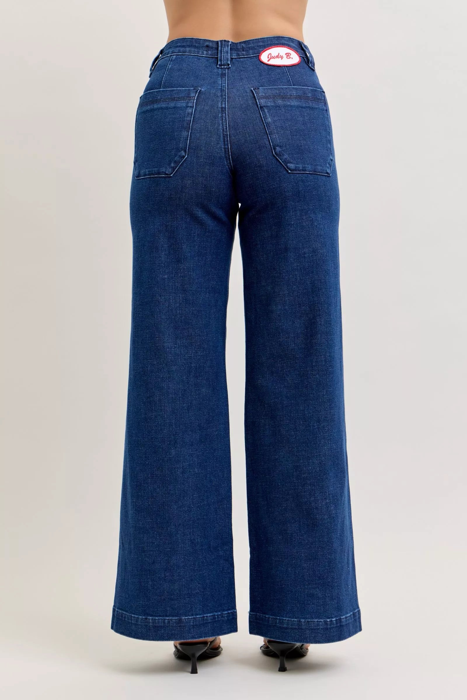 Jeans larges rétro taille haute Judy Blue avec poches plaquées et coutures torsadées