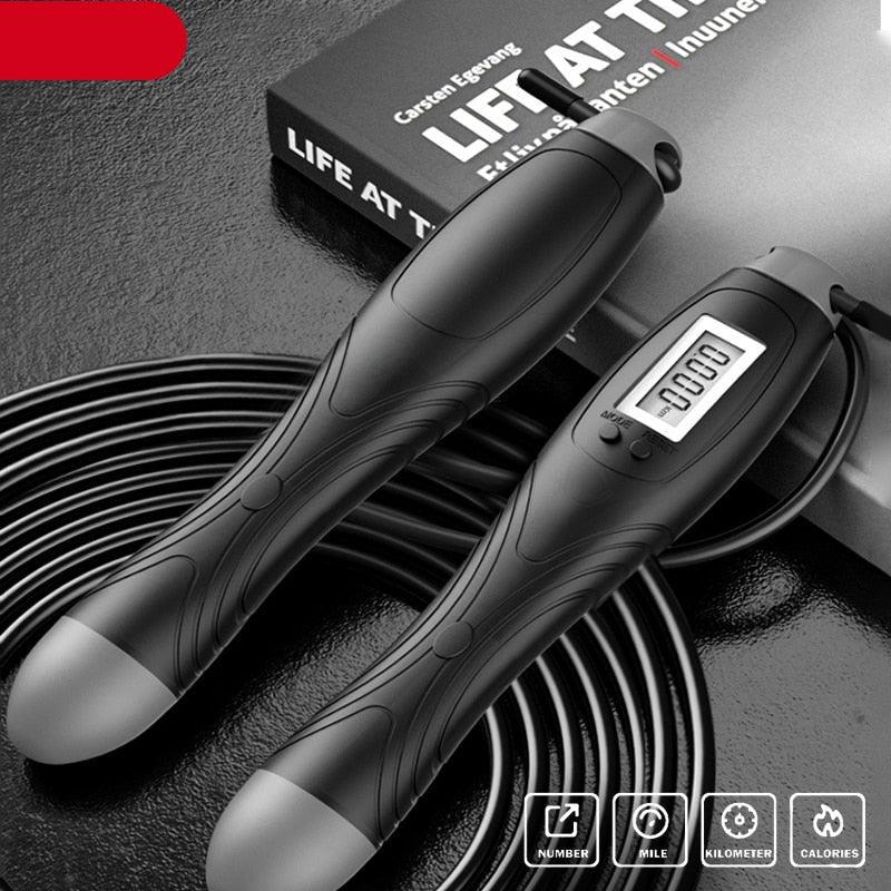 Corde à sauter avec compteur, corde à sauter numérique réglable avec compteur LCD, cordes à sauter numériques, réglage du poids, des calories et du temps, avec rappel sonore, cordes à sauter pour le fitness, l'exercice et la salle de sport.