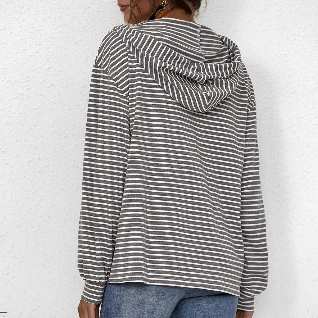 Sweat à capuche rayé avec cordon de serrage et poche kangourou