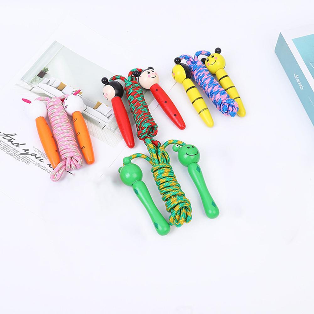 Cordes à sauter pour enfants avec poignées en bois Tressées, sans enchevêtrement, pour le fitness et le sport. Corde à sauter en coton réglable avec poignée en bois, cadeau d'anniversaire ou de Noël, souvenir scolaire pour garçons, filles, étudiants.