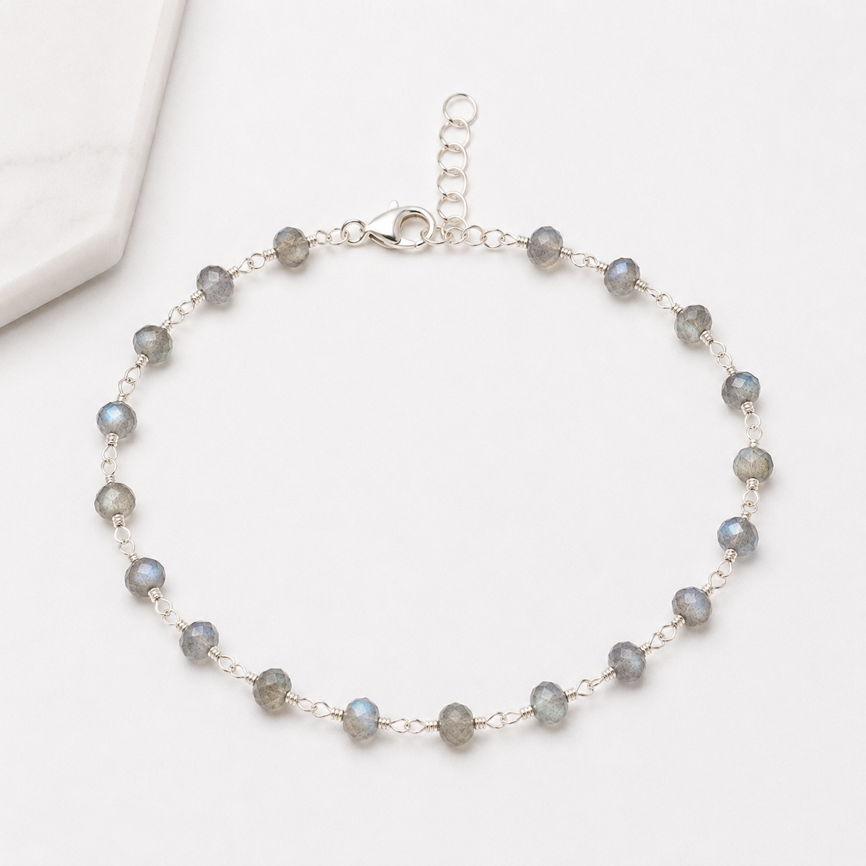 Bracelet en argent sterling enroulé de fil, labradorite