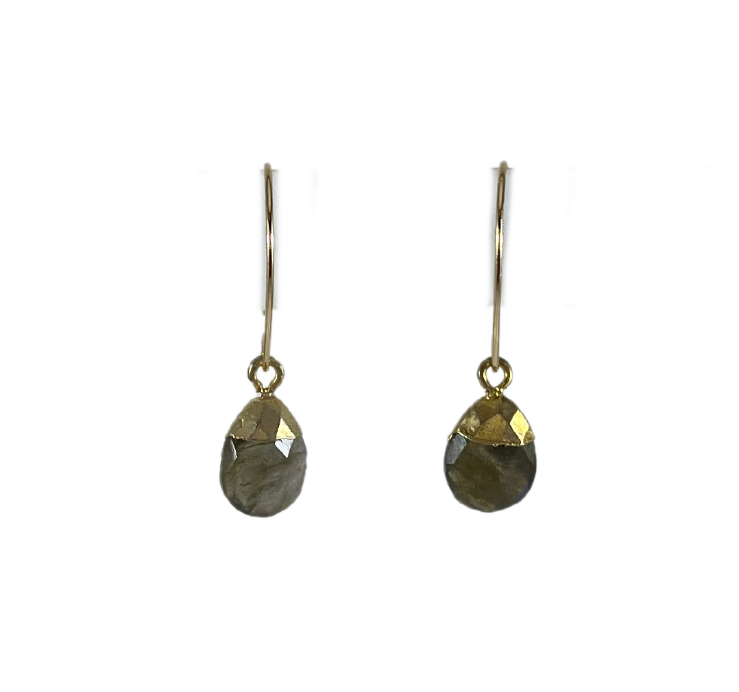 Boucles d'oreilles pendantes en labradorite éclat bleu