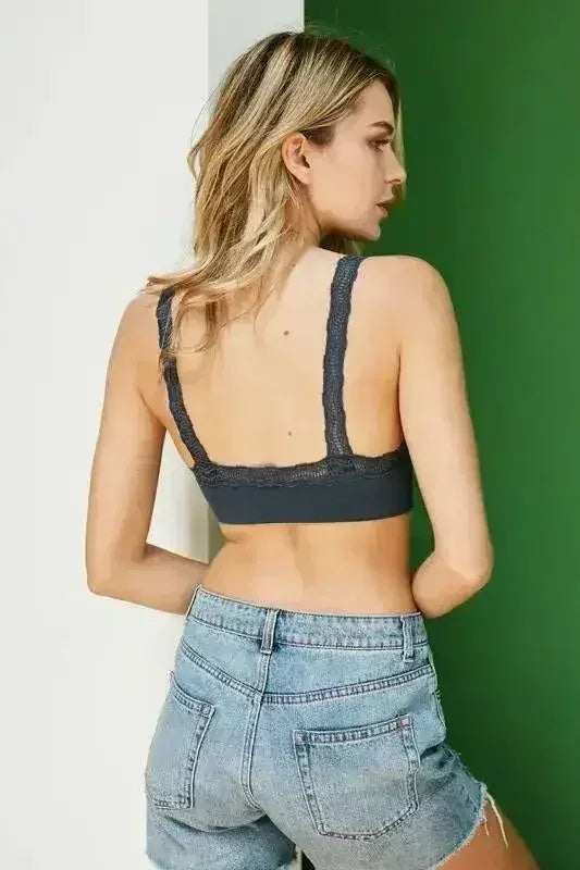 Bralette rembourrée bordée de dentelle – Soutien-gorge confortable au quotidien | Femstylo