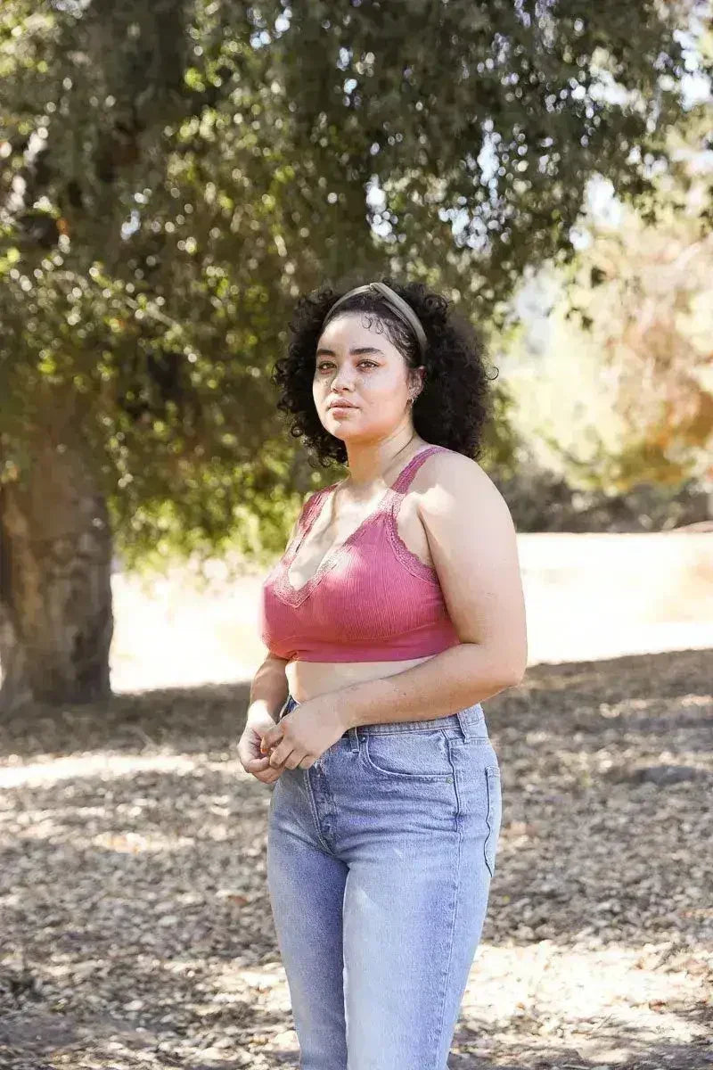 Bralette rembourrée bordée de dentelle – Soutien-gorge confortable au quotidien | Femstylo