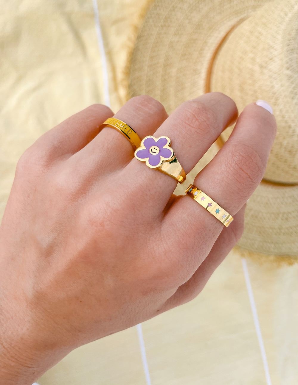 Bague fleur souriante lavande