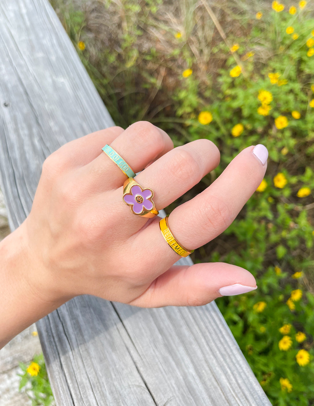 Bague fleur souriante lavande