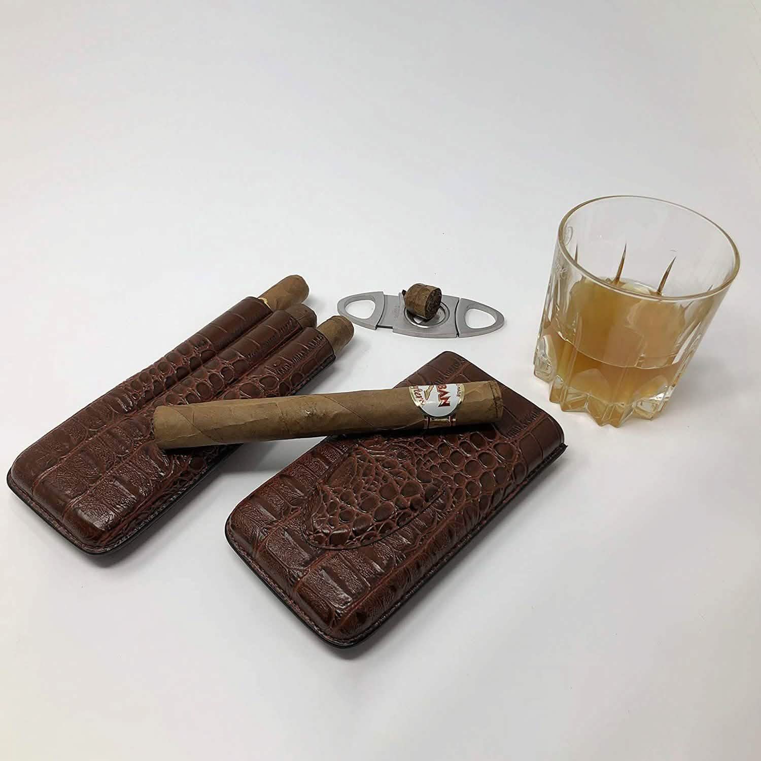 Étui à cigares en cuir Mulling Room avec coupe-cigare en acier inoxydable