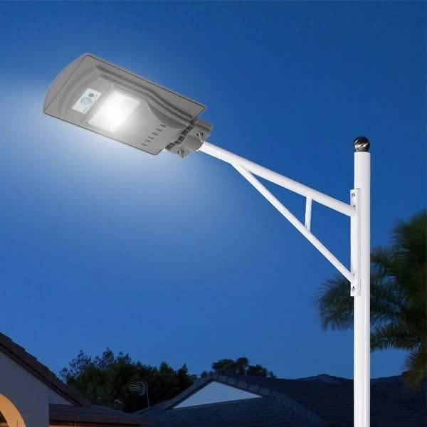 Lampadaires solaires LED