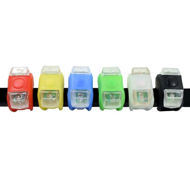 Mini-éclairage de vélo en silicone léger, étanche, pour VTT, VTC, éclairage avant et arrière, phare de vélo, feu arrière, lumière de vélo en silicone LED, phare et feu arrière de vélo multifonctionnel et étanche pour le cyclisme