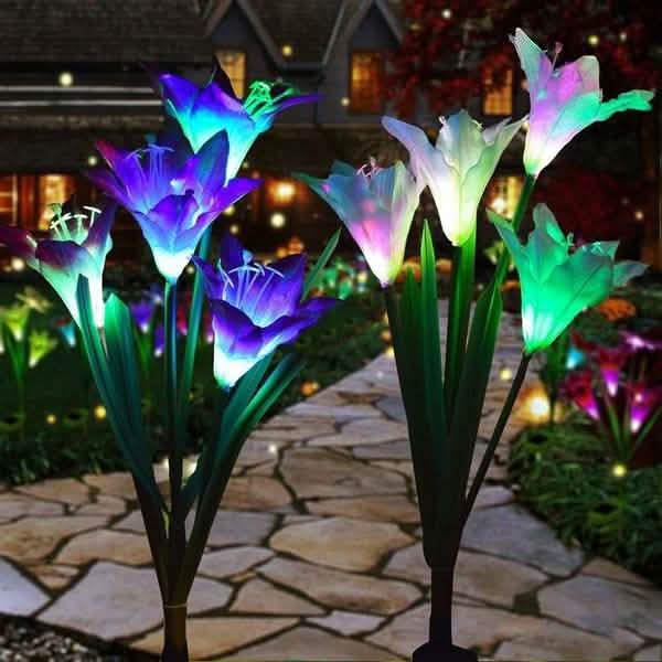 Lampes solaires à LED multicolores en forme de fleur de lys