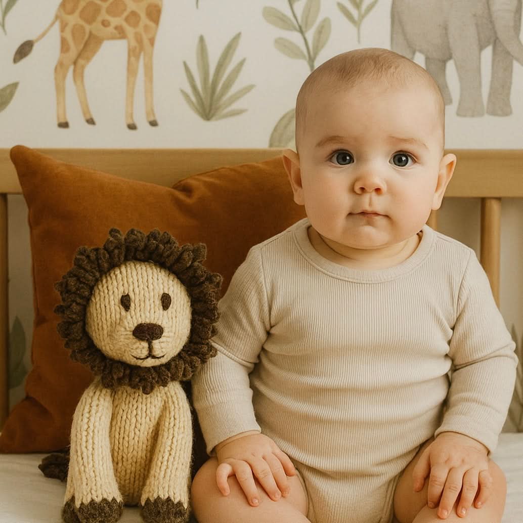Wool Knit Buddy  | Chester le lion