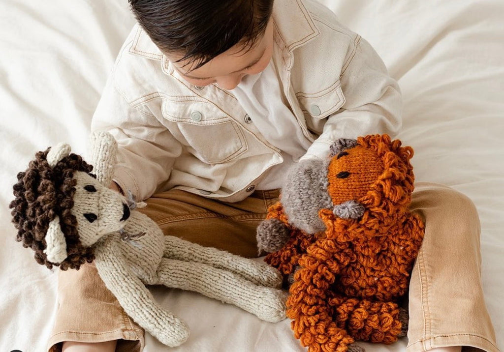 Buddy en tricot de laine | Opal l'orang-outan