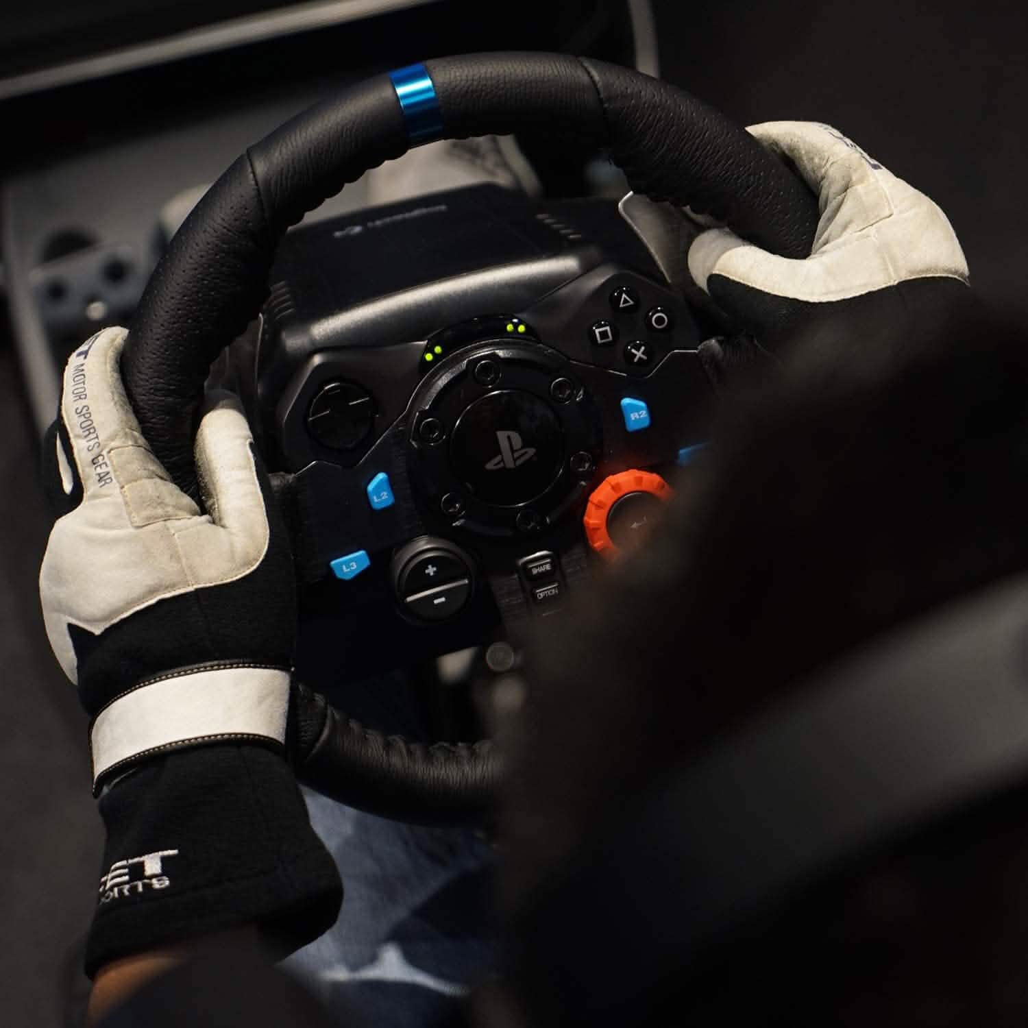 Volant de course Logitech G29 Driving Force et pédalier (reconditionnés)