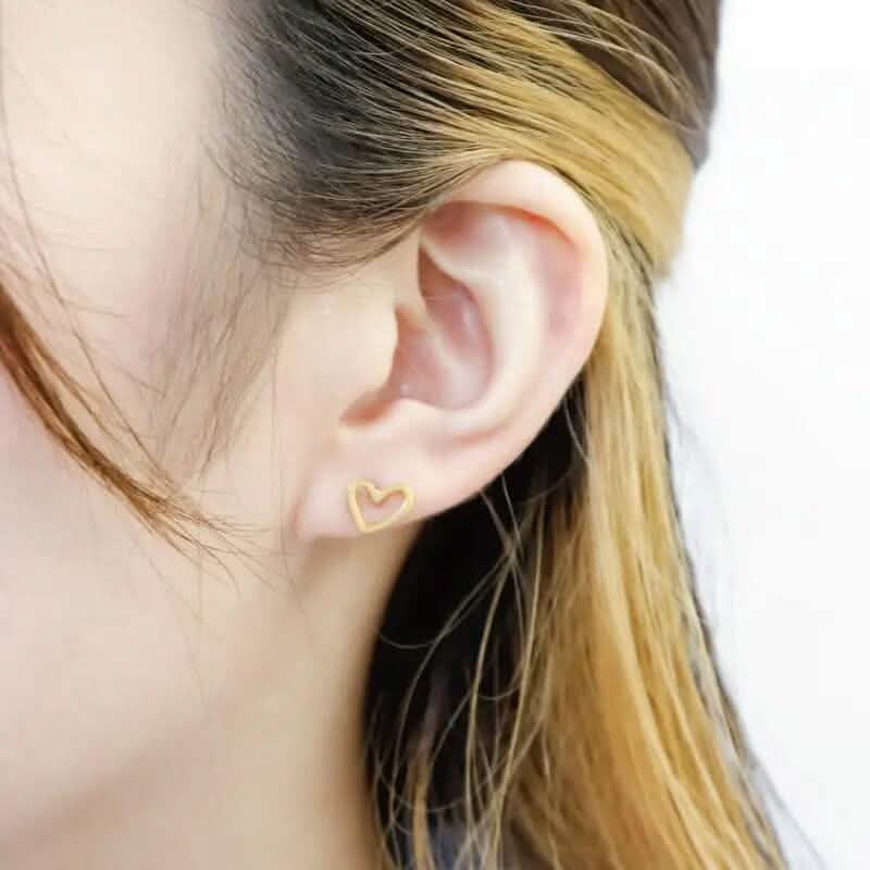 Boucles d'oreilles clous cœur en alliage Love