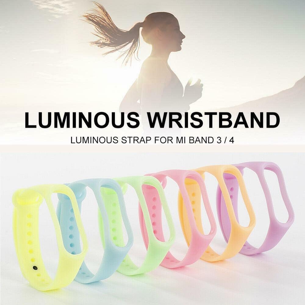 Bracelet de montre intelligent en silicone lumineux fluorescent, bracelet de remplacement en silicone souple, bracelet de montre qui brille dans la nuit, sécurité pour enfants et bracelets de montre de protection anti-rayures.