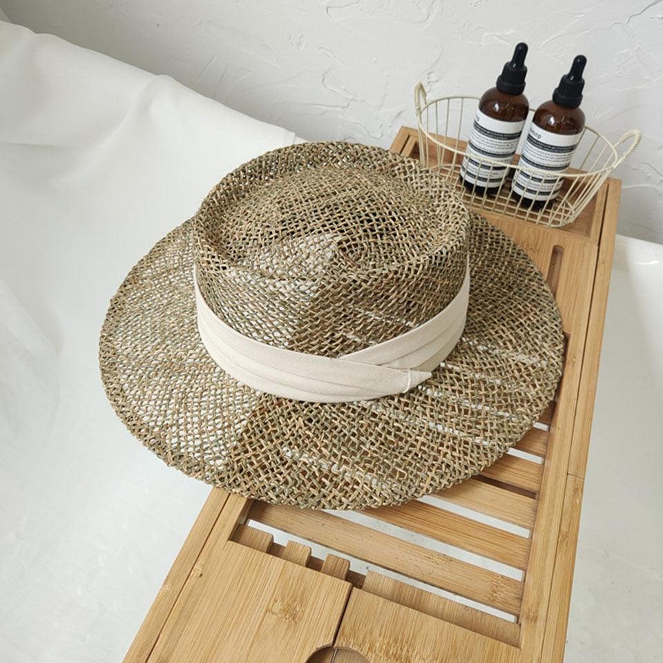 Nouveau chapeau de plage en paille fait main de luxe pour femmes, chapeau d'été de luxe, casquette de mode en paille, chapeaux plats de protection solaire, beau design unique 55-60cm