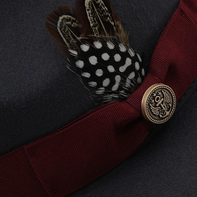 Chapeaux de Couple Uniques de Luxe Chapeau Fedora à Bord Large Chapeau Fedora Tendance Hiver Automne Chapeau de Mariage Noir Rouge Femme avec Ceintures en Plumes pour Chapeaux Hommes Magnifique Chapeau Classique Élégant Gentleman