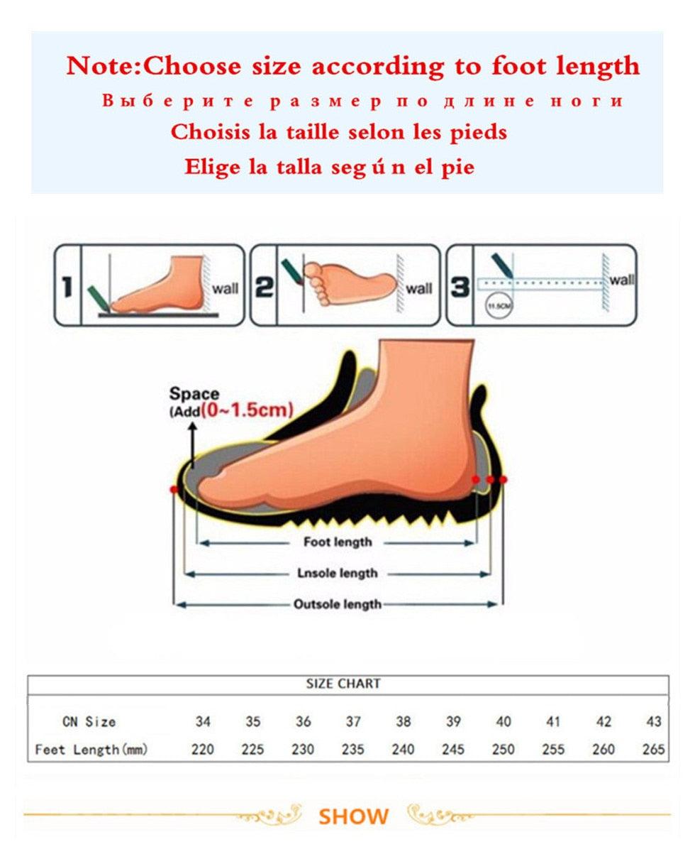 Chaussures plates pour femmes de luxe avec brides noires et talons bas d'été beiges, bout pointu fermé, strass et bande élastique, mules plates et pantoufles de marche extérieures.