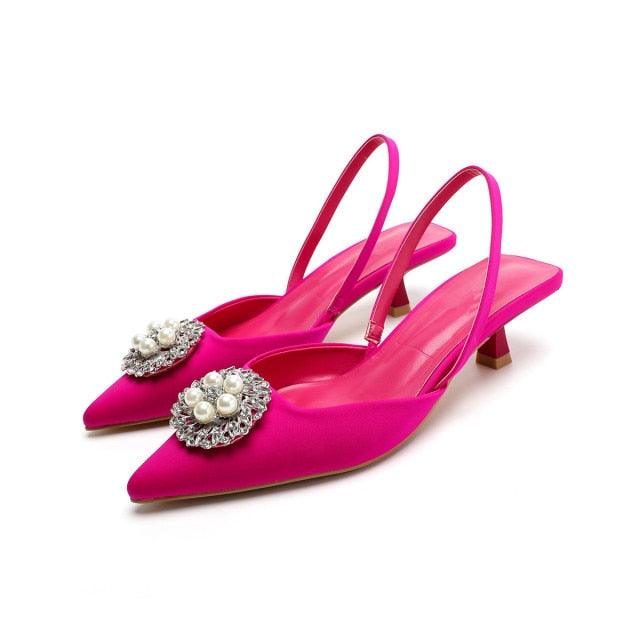 Chaussures plates pour femmes de luxe avec brides noires et talons bas d'été beiges, bout pointu fermé, strass et bande élastique, mules plates et pantoufles de marche extérieures.